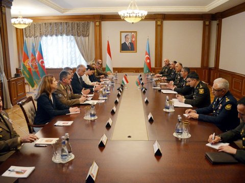 Erməni sakinlərin hərəkəti təmin edilir - Müdafiə naziri