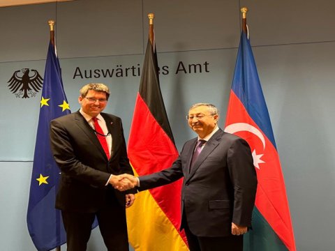 Azərbaycan və Almaniya arasında siyasi məsləhətləşmə