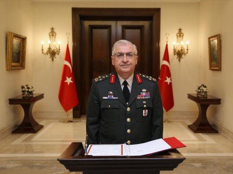Yaşar Gülər İranın baş qərargah rəisi ilə danışdı