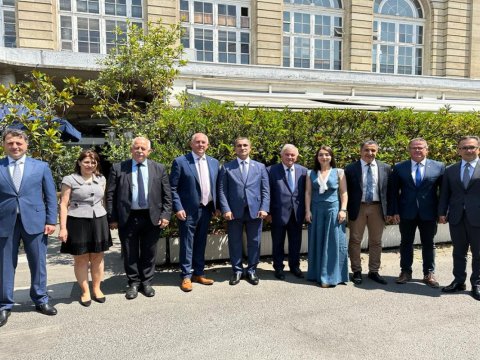 Azərbaycan deputatları fransalı həmkarları ilə görüşüblər