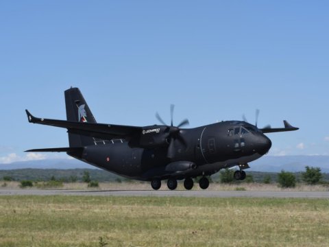 Azərbaycan İtaliyadan hərbi nəqliyyat təyyarələri alır