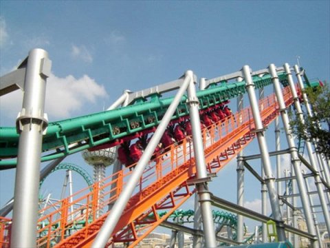 Qadının atraksiondan yıxılıb ölməsi araşdırılır 