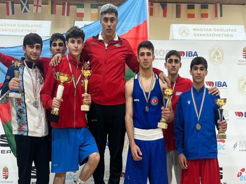 Boksçularımız Macarıstanda 10 medal qazandı