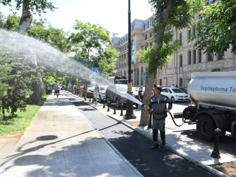 Bu gün Bakının 545 küçəsi yuyulub