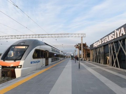 Bakı-Sumqayıt qatarında kağız biletlər ləğv edilir