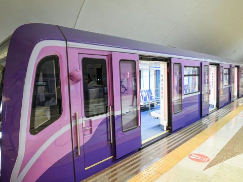 Taksilərə görə metrodan istifadə edənlərin sayı azalıb - Deputat