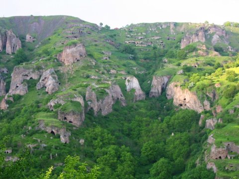 Qərbi Zəngəzur abidələri - Xınzirək kəndi