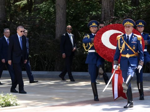 Ərdoğan Heydər Əliyevin məzarını ziyarət edib - FOTOLAR