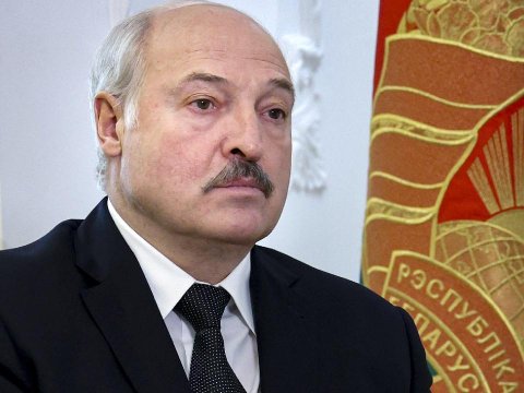 Lukaşenko nüvə silahından danışdı - Özümüz xahiş etmişik