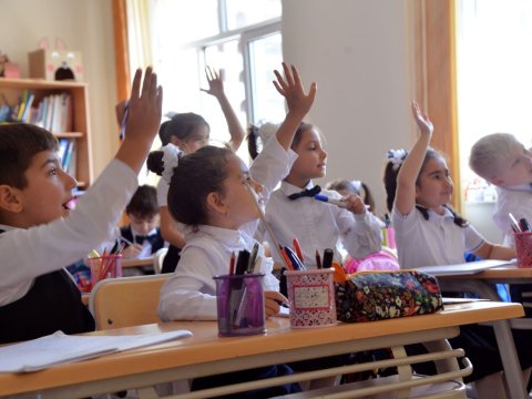 Bakıda 48 mindən çox şagirdin yerdəyişməsi aparılıb