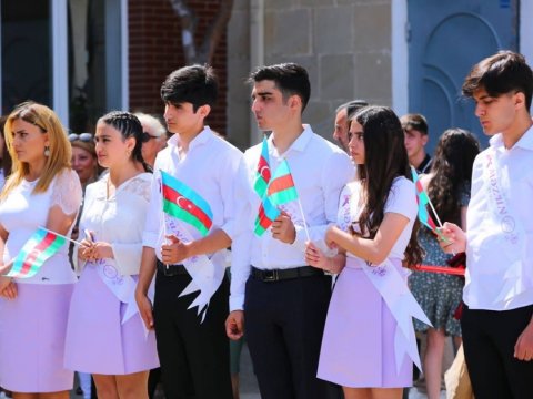 Bakıda 26 mindən çox şagird məzun olur