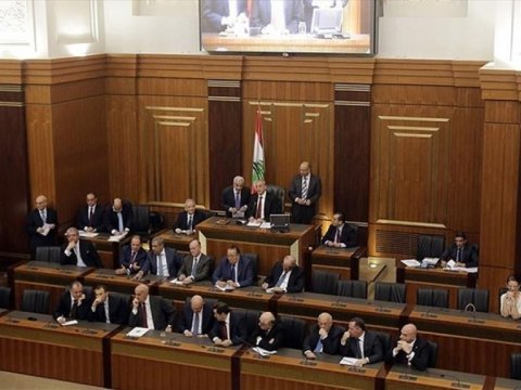 Livan parlamenti 12-ci dəfədir dövlət başçısını seçə bilmir