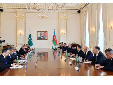 Liderlərin geniş tərkibdə görüşü KEÇİRİLİB