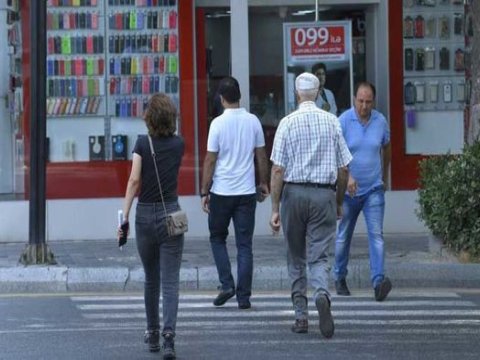 Piyadalara yol verməyən sürücülərə müraciət olundu