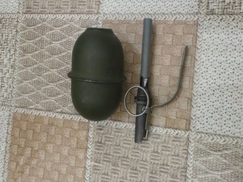 Qazax sakinində qumbara və narkotik aşkarlandı