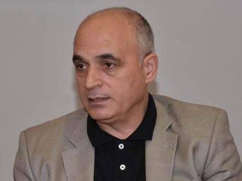 Məşhur iqtisadçı AXCP-dən istefa verdi
