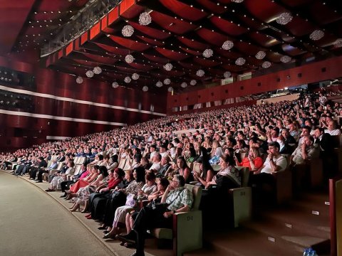 Türkiyə səfiri xanımı ilə Alim Qasımovu dinlədi - FOTOLAR