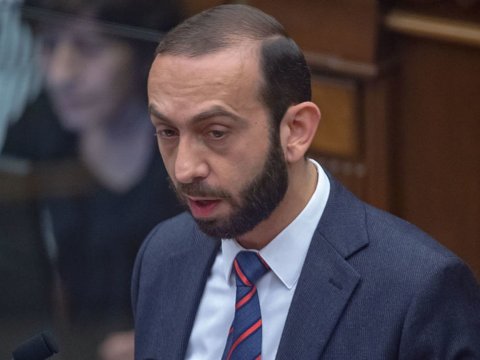 Mirzoyan Belarusa gedir