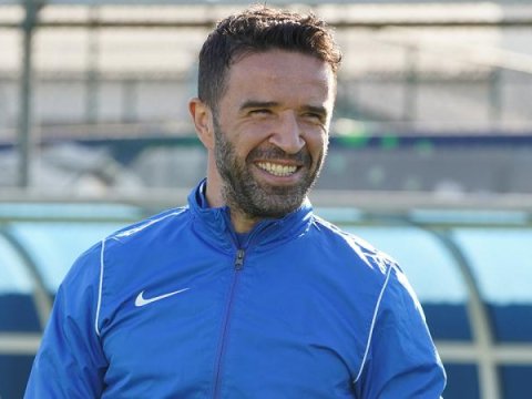 Məşhur türk futbolçu karyerasını başa vurdu
