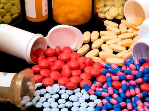 Deputat antibiotiklərin reseptlə verilməsini təklif etdi
