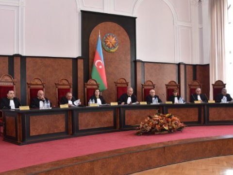 Konstitusiya Məhkəməsinin hakimlərinə aid yaş senzi ləğv olunur