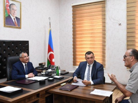 Rövşən Rzayev vətəndaşların müraciətlərini dinlədi - FOTOLAR