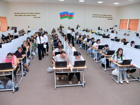 Bakıda sertifikasiya imtahanına 2 mindən çox müəllim cəlb olunacaq