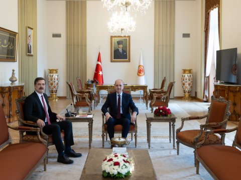 Kurtulmuş Fəhlə Partiyasının sədri ilə görüşdü