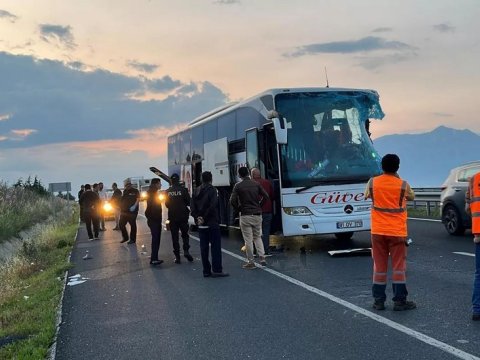 Türkiyədə ağır qəza - 2 ölü, 20 yaralı