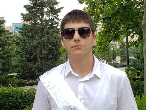 Gün ərzində 1-2 saat dərs oxuyurdum - 400 bal toplayan abituriyent