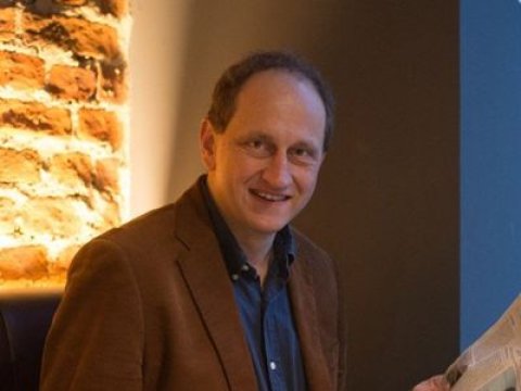 Deputat Rusiyaya səfir göndərildi