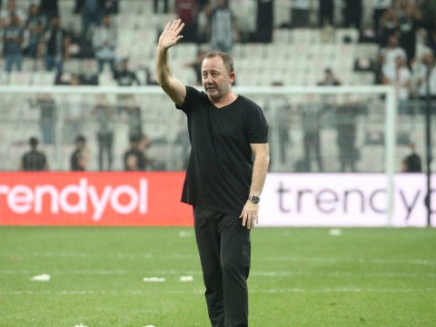 Sergen Yalçın “Neftçi”dən vaxt istədi
