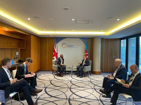 Ceyhun Bayramov britaniyalı həmkarı ilə görüşdü - FOTO