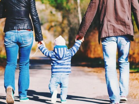 Bu il 64 uşaq övladlığa götürülüb