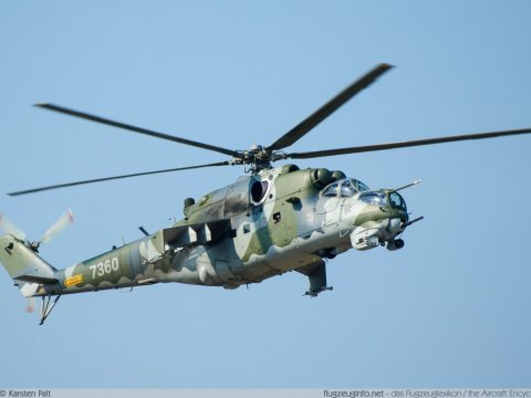 Belarusda hərbi helikopter insidenti - Ekipaj üzvləri yaralandı