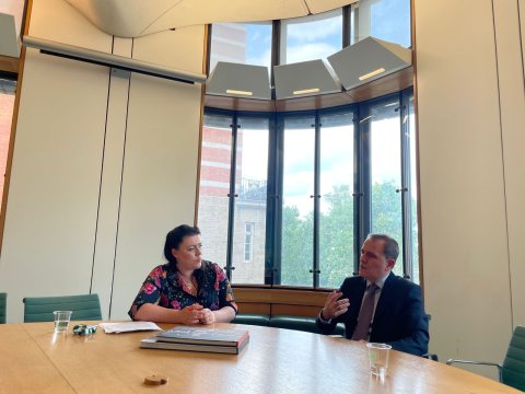 Nazir Londonda mina problemini gündəmə gətirdi