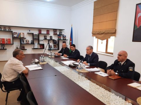 Muxtar Babayev Göyçayda vətəndaşları qəbul edib