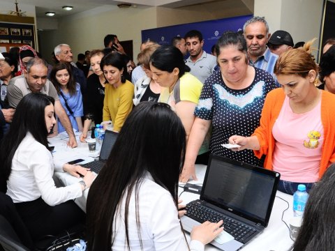 Naftalanda əmək yarmarkası təşkil edilib - FOTO