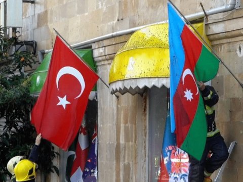 FHN əməkdaşının bu hərəkəti Türkiyədə gündəm oldu - VİDEO