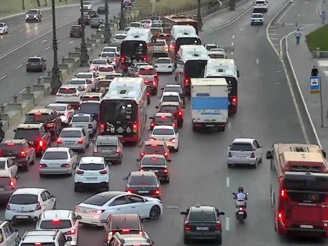 170-dən çox avtobus TIXACDA qalıb