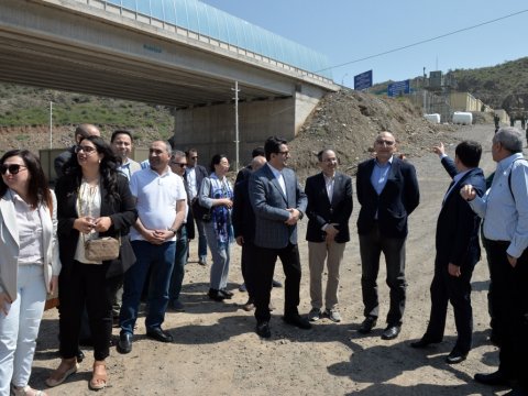 Xarici diplomatlar Azərbaycan-Ermənistan sərhədində - FOTOLAR