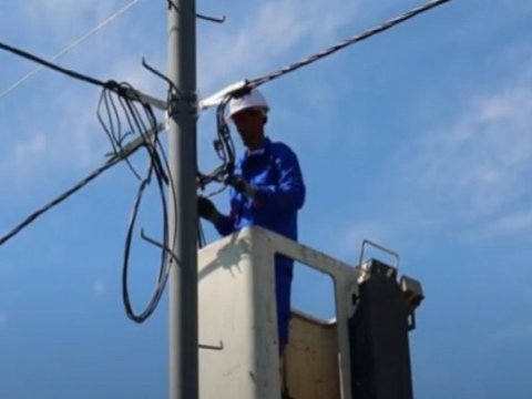 Gədəbəy və Samuxda elektrik şəbəkəsi yenilənir - VİDEO