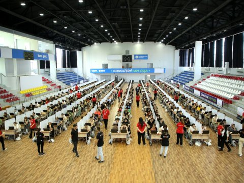 Müəllimlərin sertifikasiya imtahanları başa çatdı - FOTOLAR