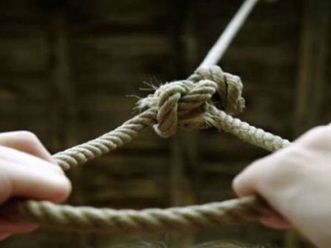 28 yaşlı kişi özünü asdı 