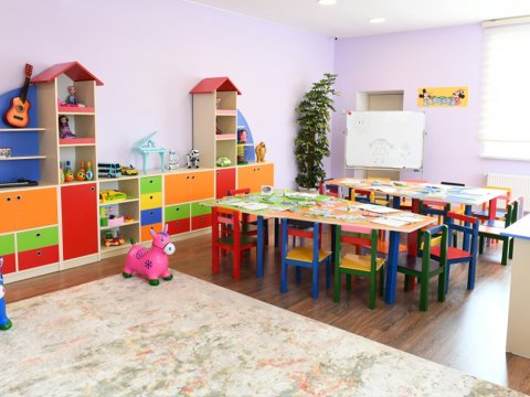 Qanunsuzluğa yol verən bağça müdiri işdən QOVULDU