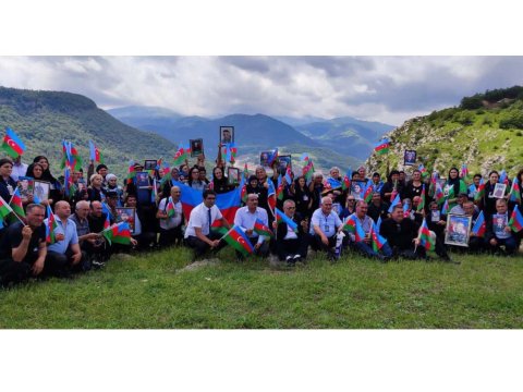 Şəhid ailələri Şuşaya səfər ediblər