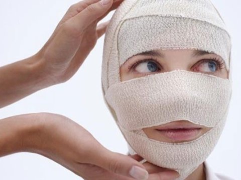 Yaşı 65-i keçənlər də estetik əməliyyat üçün müraciət edir - Tanınmış cərrah