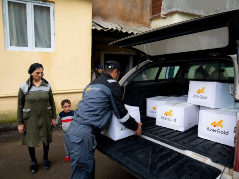 “AzerGold” Daşkəsəndə şəhid ailələrini ziyarət edib - FOTOLAR