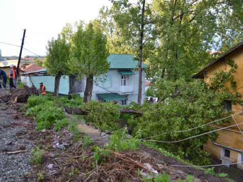 Güclü dolu və leysan Daşkəsəndə fəsadlar törətdi - Yollar bağlandı