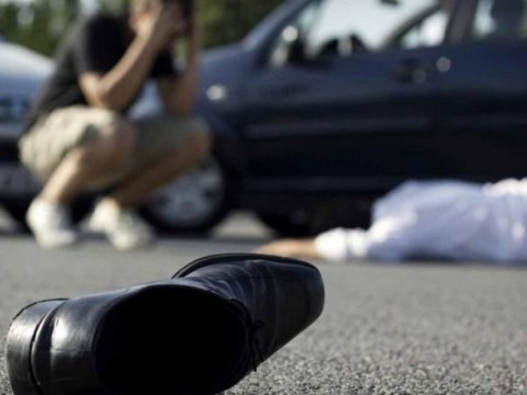 Bakıda avtomobil 34 yaşlı şəxsi vurdu